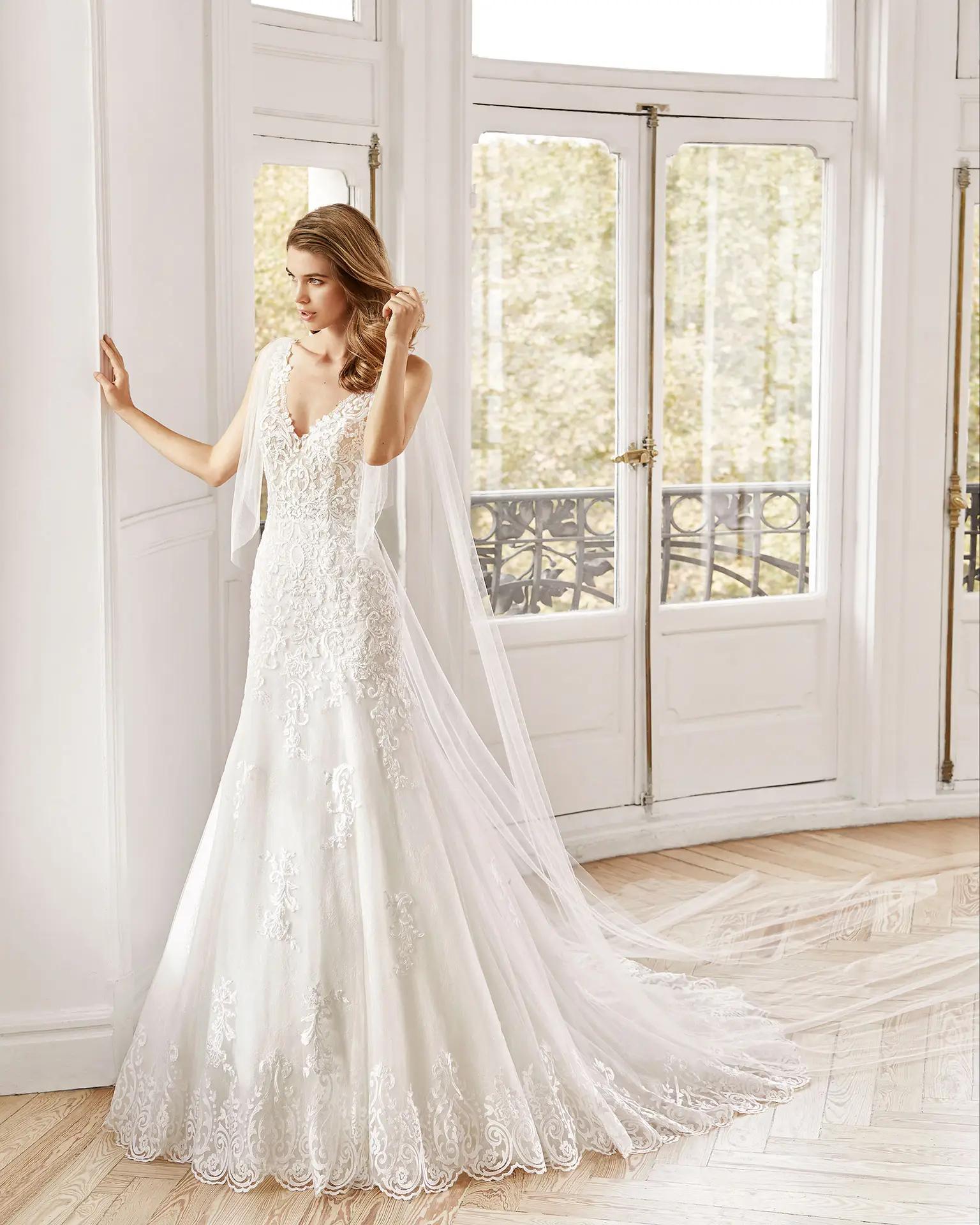 Nipped and Tucked: A Guide to Different Waist Types in Wedding Gowns Image