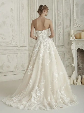 Pronovias Elcira #6 thumbnail