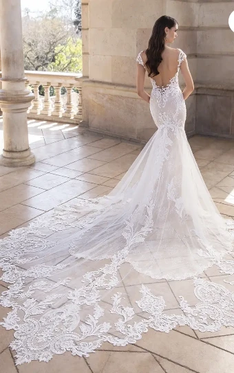Elysee by Enzoani Andrea #2 Ivory/Nude thumbnail