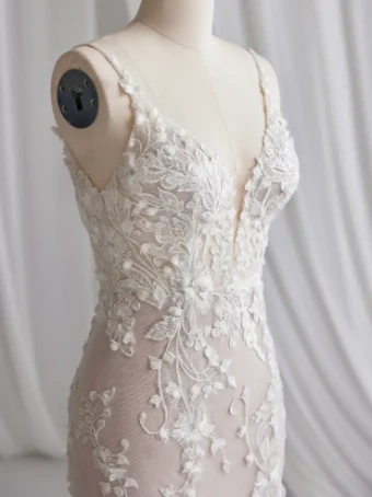 Maggie Sottero MARLENA (23MB662A01 - Unlined bodice, Embellsihed, sparkle tulle) #4 All Ivory (gown with Ivory Illusion) thumbnail