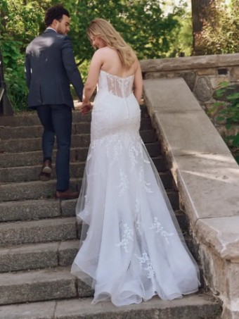 Maggie Sottero BENJIE (25MB271A01 - Unlined bodice, Chantilly lace) #2 All Ivory thumbnail