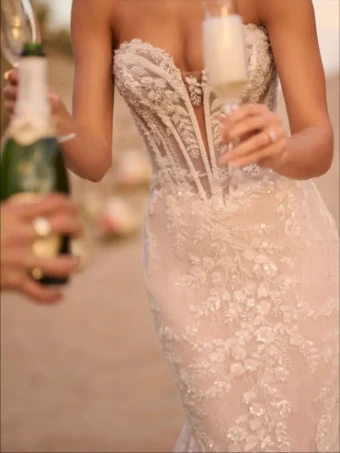 Maggie Sottero BENJIE ROYALE (25MB841A01 - Unlined Bodice, Chantilly Lace) #1 All Ivory (gown with Ivory Illusion) thumbnail